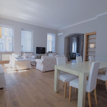 Great 144 Sq.M. Apartment In The Center Of Kiew Exterior foto