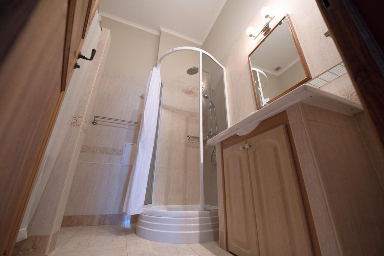 Great 144 Sq.M. Apartment In The Center Of Kiew Exterior foto